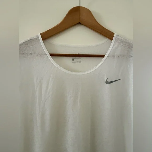 Nike Dri-fit Cool Short Heathered Sheer Short Sleeve, size large. - Picture 4 of 7